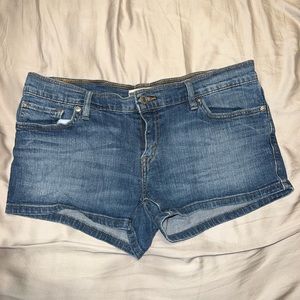 Levi Shorts